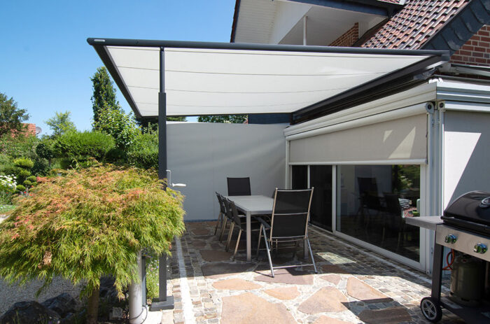 Markilux pergola compact in cream