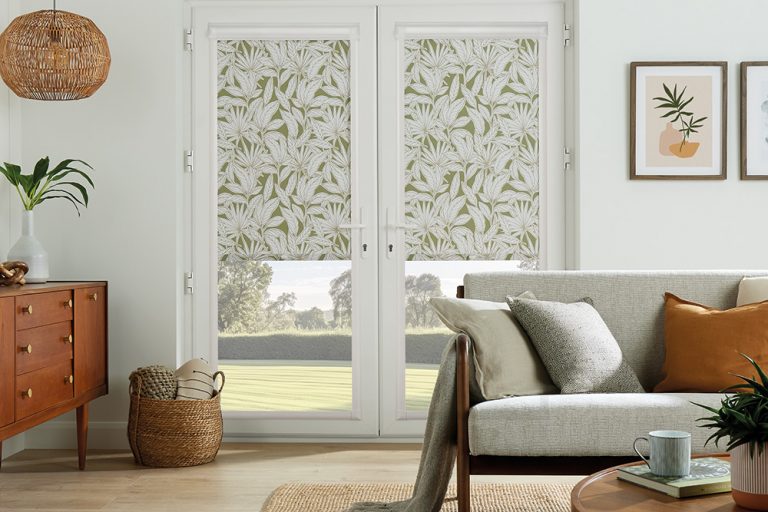 Louvalite Fiji Green perfect fit blinds